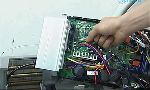 自贡美的空调电话是多少